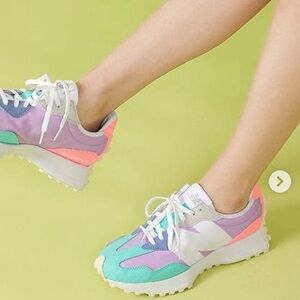 WOMENS NEW BALANCE 327
